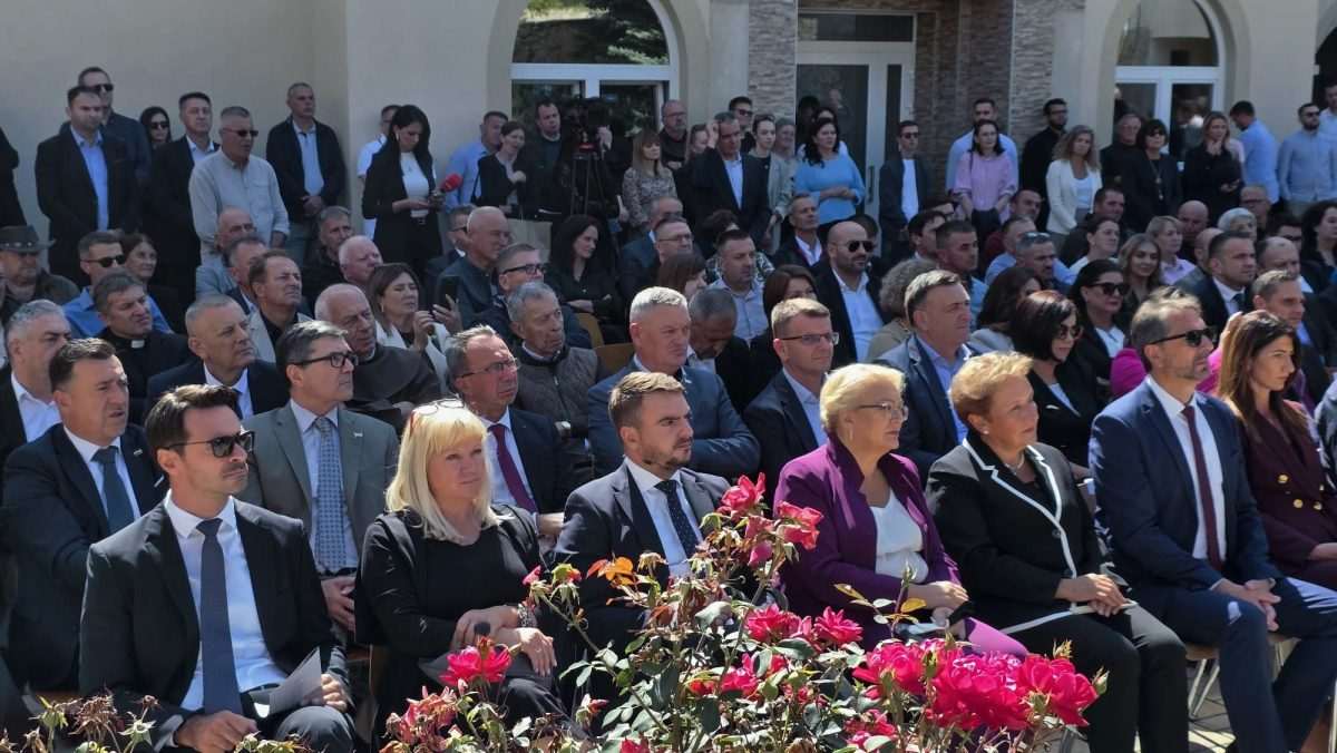 GUČA GORA: Svečano potpisivanje ugovora za programe i projekte Hrvata u BiH