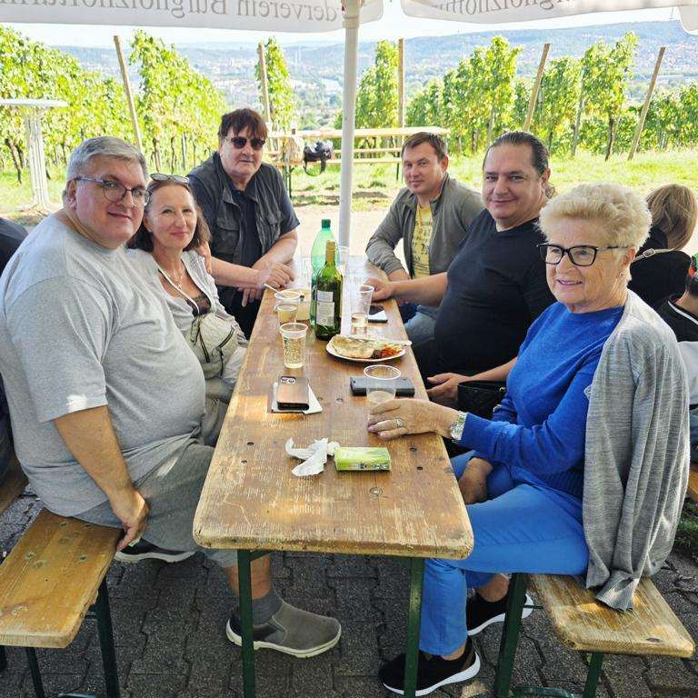STUTTGART: Srce Vatreno ponovno okupilo Hrvate u predivnoj atmosferi druženja, glazbe i domaće kuhinje Srce Vatreno iz Stuttgarta organizirala još jedno uspješno društveno događanje / Foto: Fenix (Željko Cindrić)