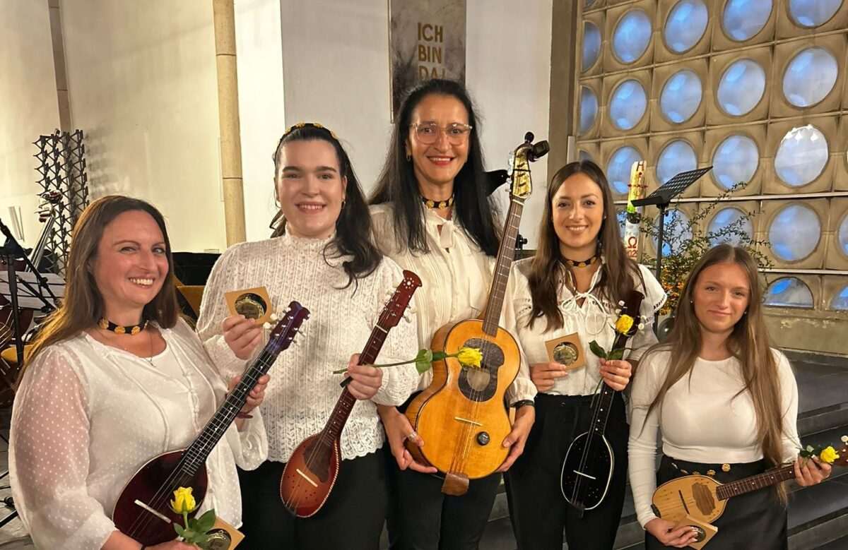 Tamburaški orkestar Zlatni zvuci iz Duisburga / Foto: Fenix (TMK)