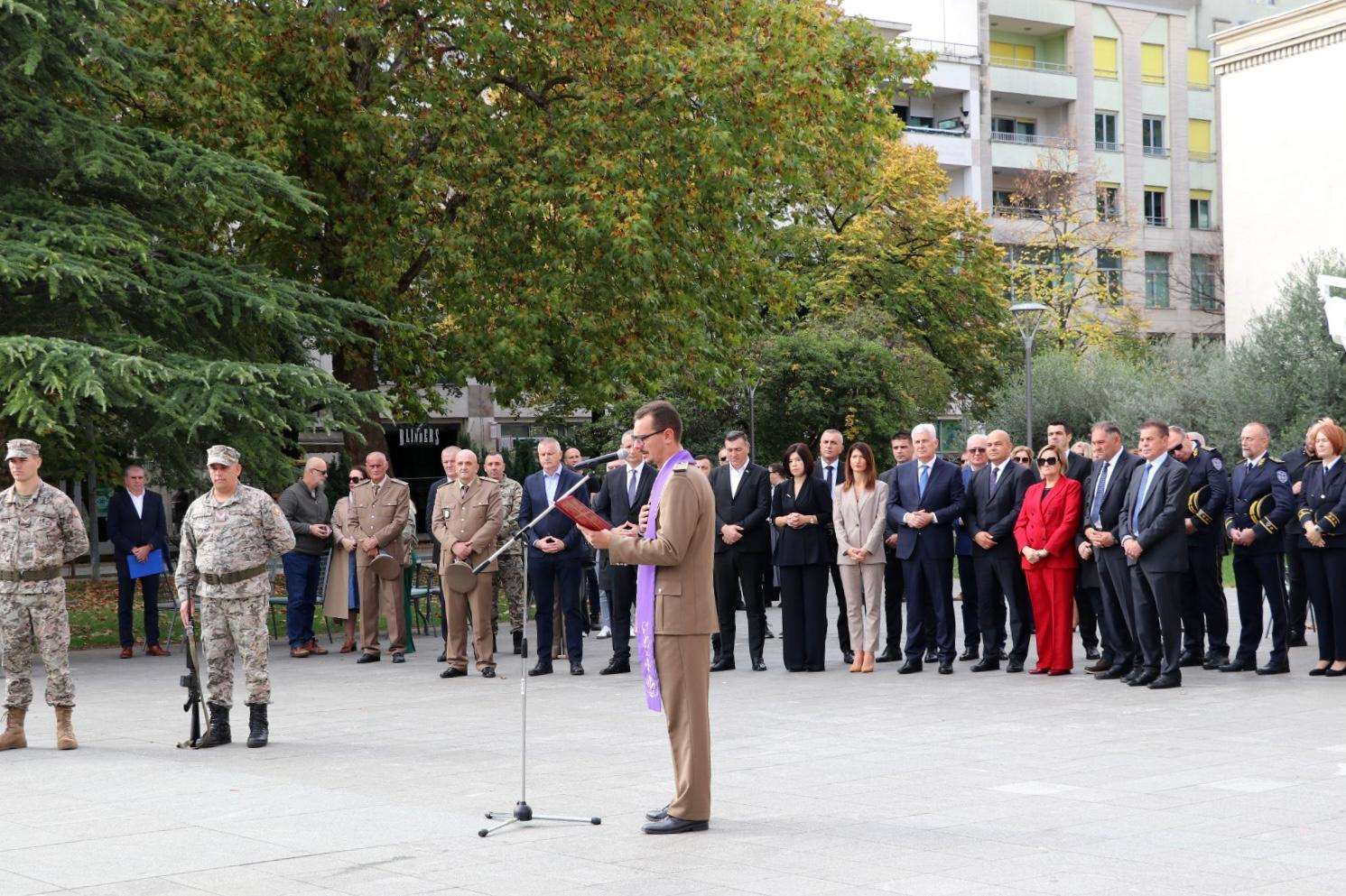 SJEĆANJE I ZAHVALNOST POGINULIM BRANITELJIMA: Izaslanstvo HNS-a BiH obilježilo blagdan Svih Svetih i Dušni dan u Mostaru U Mostaru obilježen blagdan Svih svetih / Foto: HNS BiH