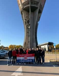 MÜNCHEN / VUKOVAR: Veterani Croatije München nastupili u Vukovaru na memorijalnom turniru „Blago Zadro“  