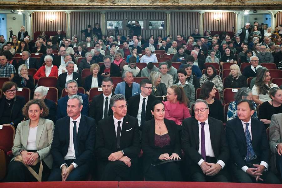 PLENKOVIĆ: Monografija HNK je trajni spomenik hrvatskoj umjetnosti PLENKOVIĆ: Monografija HNK je trajni spomenik hrvatskoj umjetnosti
