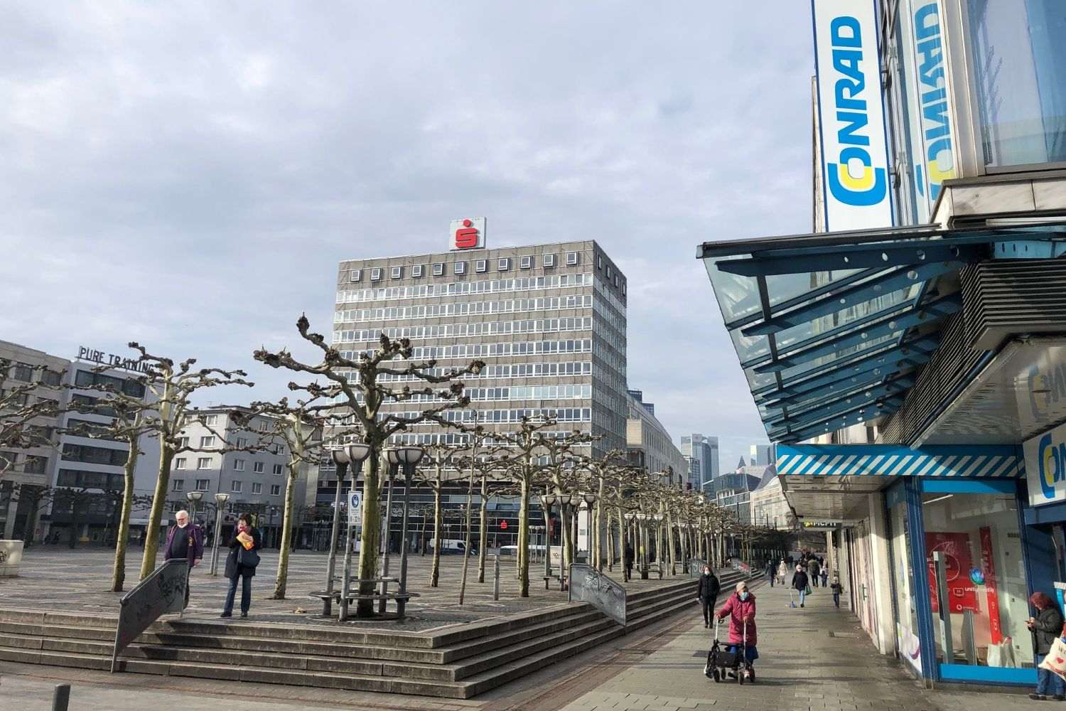 SRETAN KRAJ POTRAGE: U Frankfurtu pronađen Hrvat koji je nestao 16. listopada SRETAN KRAJ POTRAGE: U Frankfurtu pronađen Hrvat koji je nestao 16. listopada
