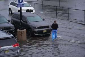 SVE SE DOGODILO JAKO BRZO: U New Yorku otkazano više od 1.000 letova, ima mrtvih SVE SE DOGODILO JAKO BRZO: U New Yorku otkazano više od 1.000 letova, ima mrtvih
