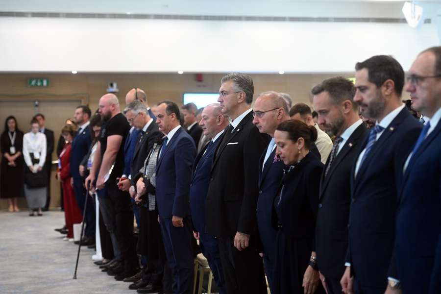 GRLIĆ RADMAN: Ukrajina se ne bori samo za vlastitu sigurnost, nego i za sigurnost Europe GRLIĆ RADMAN: Ukrajina se ne bori samo za vlastitu sigurnost, nego i za sigurnost Europe