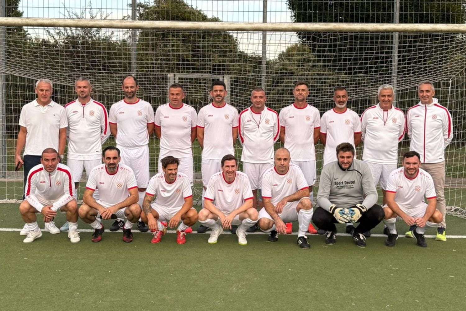 POZITIVNA PRIČA IZ CROATIJE FRANKFURT: Veteranska (35+) momčad Croatije u 8 utakmica upisala 8 pobjeda POZITIVNA PRIČA IZ CROATIJE FRANKFURT: Veteranska (35+) momčad Croatije u 8 utakmica upisala 8 pobjeda