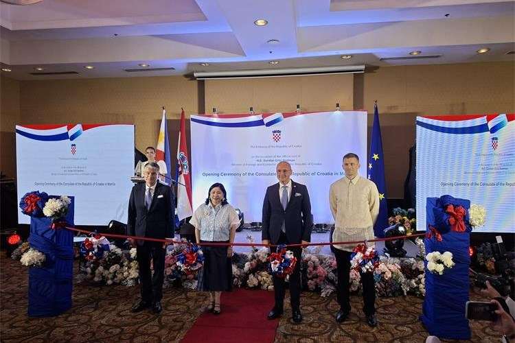 HRVATSKO-FILIPINSKO PRIJATELJSTVO: Grlić Radman na Filipinima radio na sigurnom zapošljavanju i gospodarskoj suradnji Grlić Radman na Filipinima / Foto: MVEP