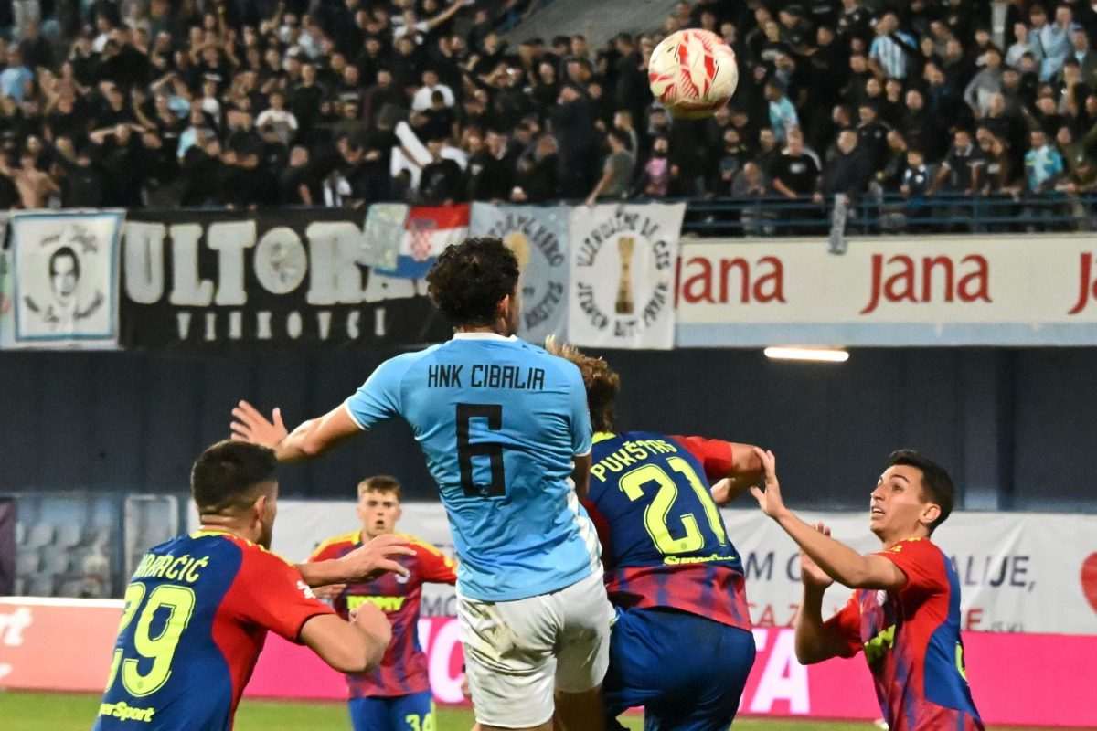 Nogometna utakmica Hajduk - Cibalija/ Foto: Hina