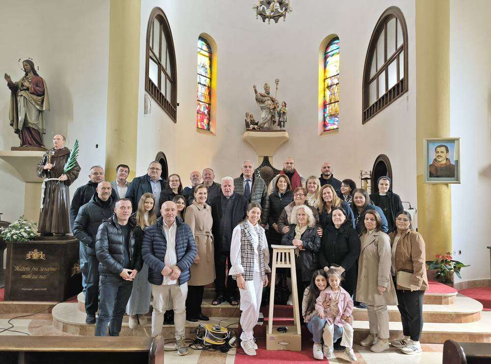 Dubrovčani s Hrvatima na Kosovu i u Makedoniji/ Foto: Fenix (Željko Tutnjević)