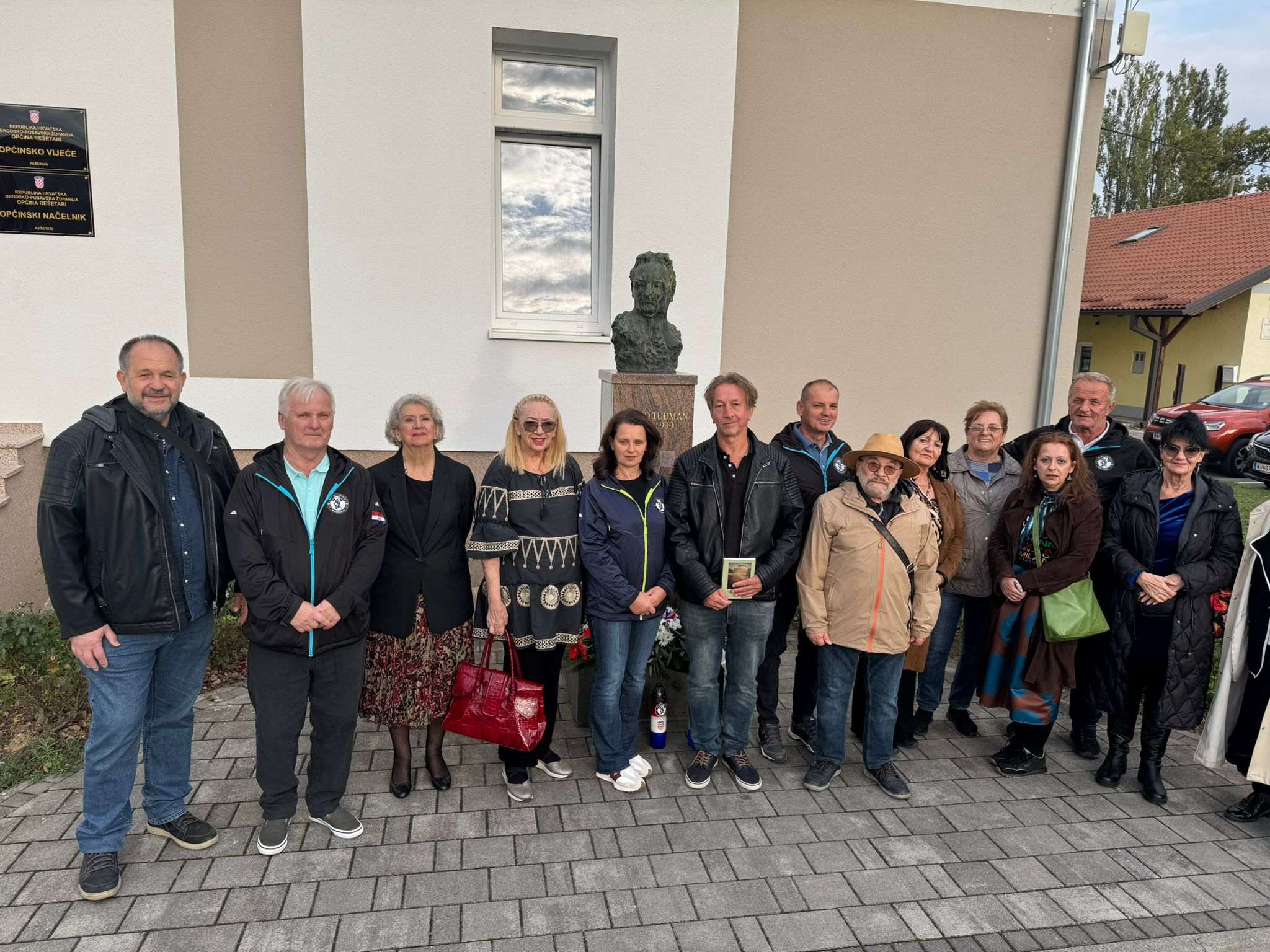 HRVATSKI PJESNICI IZ CIJELOGA SVIJETA U REŠETARIMA: Slavonijo, nek' ti traje ime u stihovima HIL-e Pjesnici Hrvatske iseljeničke lirike / Foto: Fenix (HIL)