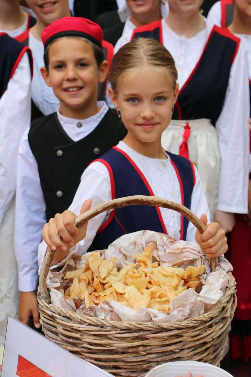 NARAV NAŠEG NARODA U SRCU RIMA: Hrvati pamte, čuvaju i pripovijedaju istinu o ljudima i mjestima od kojih su potekli Na mladima svijet ostaje / Foto: Fenix (MD)