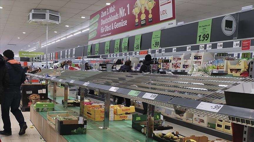 OD NOĆNOG DO PREKOVREMENOG RADA: Kada radnici u Njemačkoj imaju pravo na isplatu dodataka na plaću i o kojim se iznosima radi? Trgovina (ILUSTRACIJA)/ Foto: Anadolu
