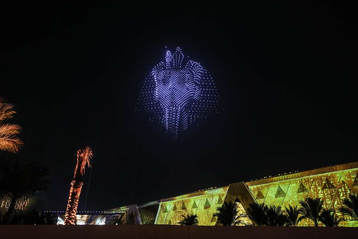 POVIJESNI DOGAĐAJ U EGIPTU: Milanović i supruga na svečanom otvorenju Velikog egipatskog muzeja POVIJESNI DOGAĐAJ U EGIPTU: Milanović i supruga na svečanom otvorenju Velikog egipatskog muzeja