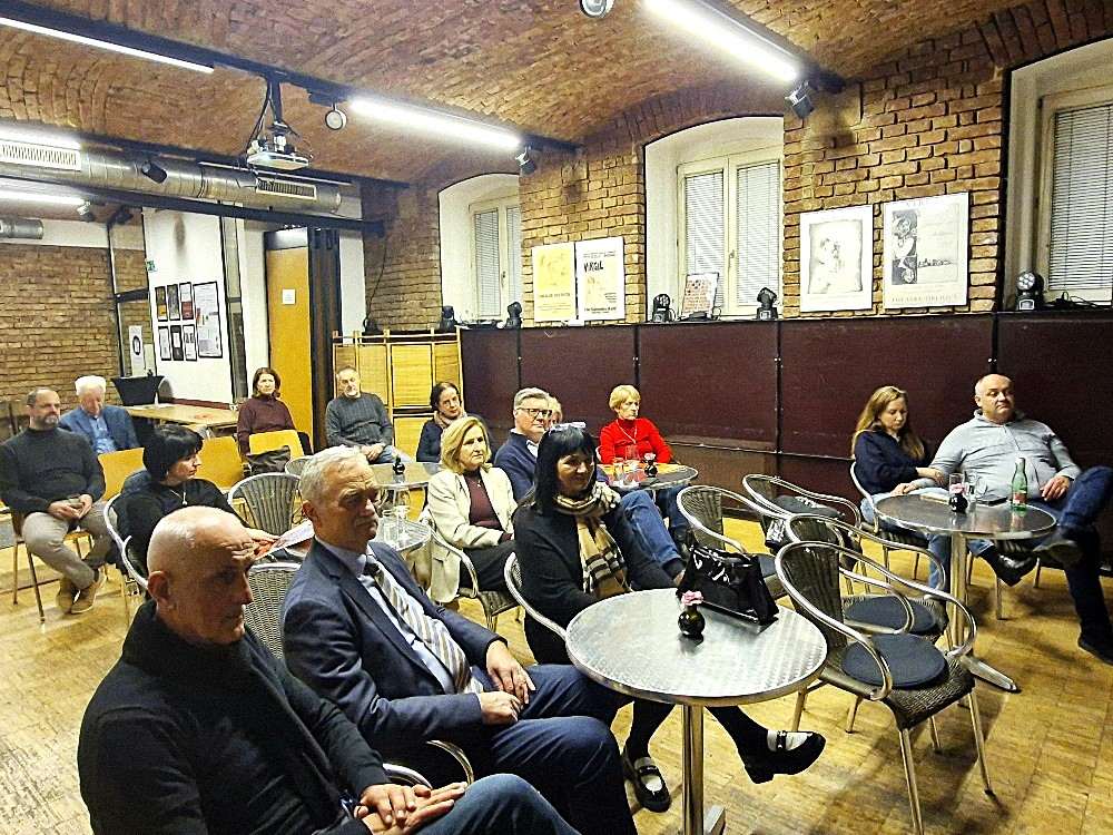 IMPRESIVAN UMJETNIKOV ŽIVOT I DJELA: Premijera filma “Tihi skitnica” o likovnom velikanu Virgiliju Nevjestiću oduševila Bečane