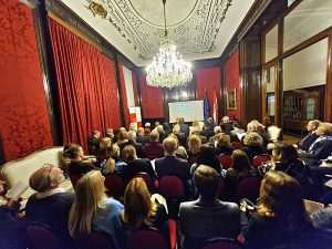 HRVATI BEČA TO NE PAMTE: Veliko zanimanje za predavanje o kralju Tomislavu i hrvatskom kraljevstvu