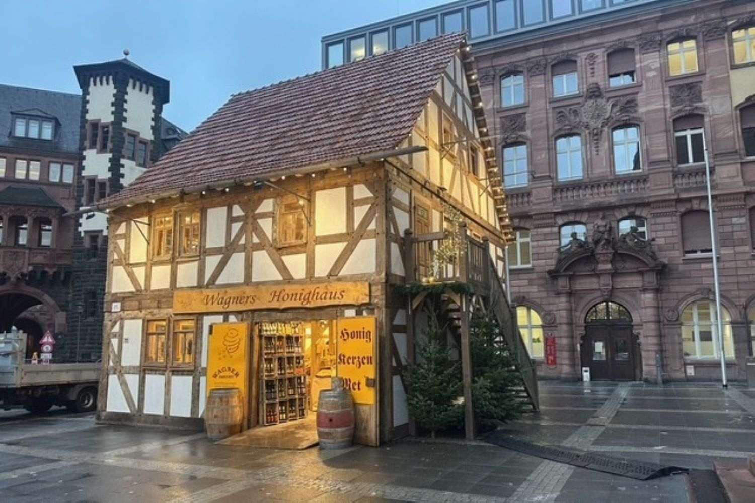 BOŽIĆNI SAJAM U FRANKFURTU: Od 24. studenog do 22. prosinca očekuje se 2,5 milijuna posjetitelja BOŽIĆNI SAJAM U FRANKFURTU: Od 24. studenog do 22. prosinca očekuje se 2,5 milijuna posjetitelja