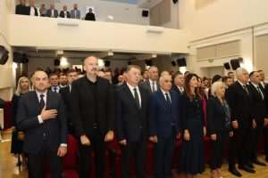 ZAJEDNIŠTVO NEMA CIJENU: Obilježen Dan Županije Zapadnohercegovačke i Dan utemeljenja Hrvatske zajednice Herceg-Bosne Obilježen Dan Županije Zapadnohercegovačke i Dan utemeljenja Hrvatske zajednice Herceg-Bosne / Foto: Fenix (HNS BiH)