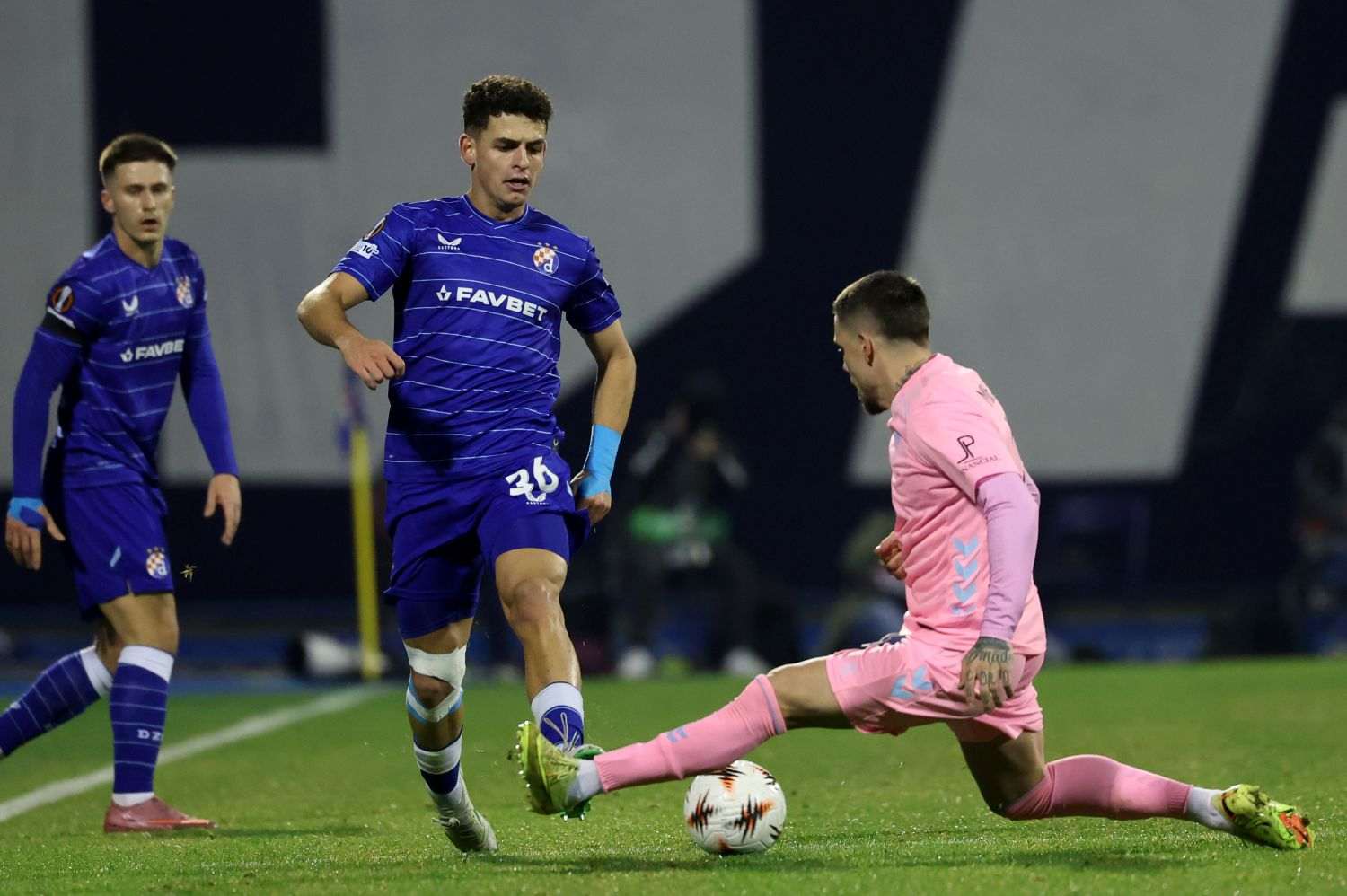 DEBAKL DINAMA U MAKSIMIRU: Celta Vigo slavila s 3:0, "Modri" upisali prvi europski poraz DEBAKL DINAMA U MAKSIMIRU: Celta Vigo slavila s 3:0, "Modri" upisali prvi europski poraz