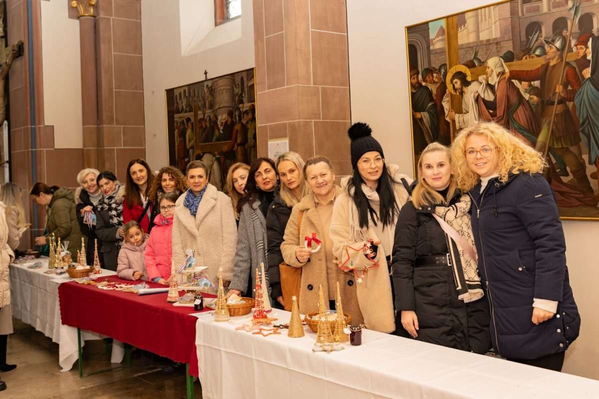 Izložba božićnih radova/ Foto: Blago Džajkić