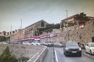 DUBROVNIK: Kapelica u hrvatskim bojama i simbolom Vukovara