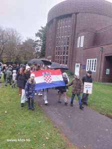 DAN SJEĆANJA: Učitelji hrvatske nastave u Hamburgu organizirali okupljanje u spomen na sve poginule i nestale hrvatske branitelje DAN SJEĆANJA: Učitelji hrvatske nastave u Hamburgu organizirali okupljanje u spomen na sve poginule i nestale hrvatske branitelje