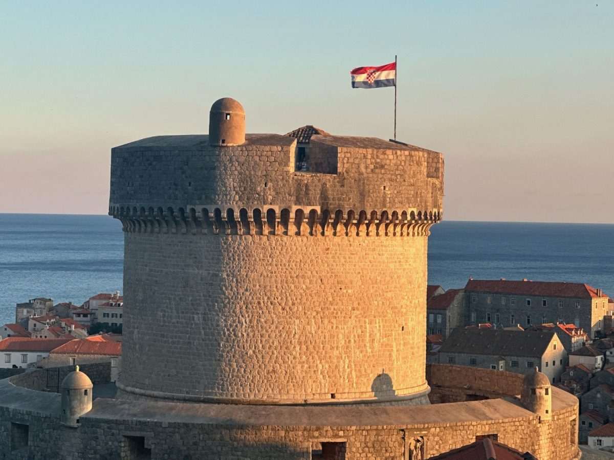 DUBROVNIK: Kapelica u hrvatskim bojama i simbolom Vukovara