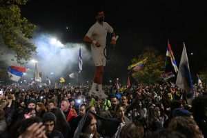 GODIŠNJICA NOVOSADSKE TRAGEDIJE: Sa 16 minuta šutnje prisjetili se 16 žrtava urušavanja nadstrešnice  