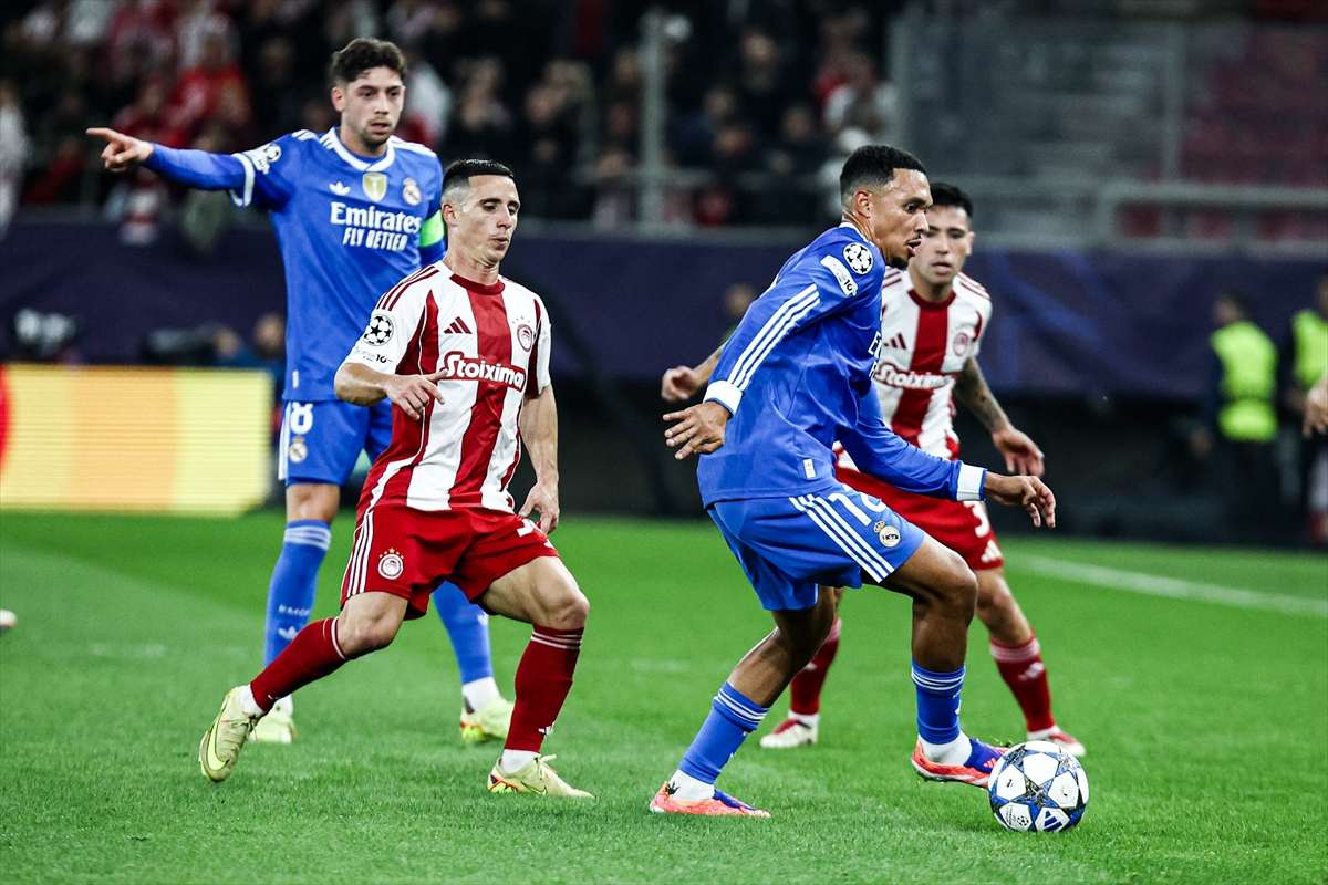 LIGA PRVAKA: Debakl Eintrachta u Frankfurtu, Arsenal s 3:1 savladao Bayern, PSG slavio u Parizu, PSV u Liverpoolu LIGA PRVAKA: Debakl Eintrachta u Frankfurtu, Arsenal s 3:1 savladao Bayern, PSG slavio u Parizu, PSV u Liverpoolu