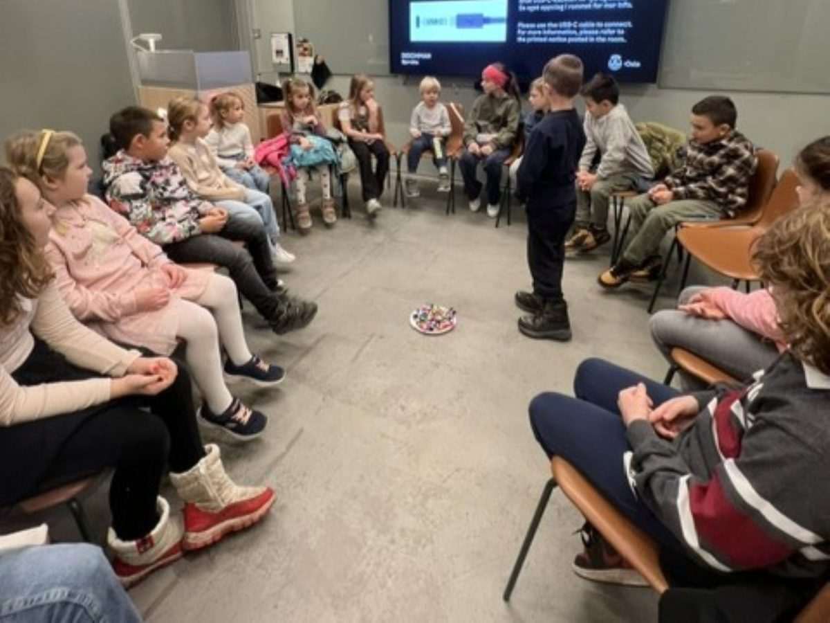 „LEGO“ AVANTURA U OSLU: Učenici Hrvatske dopunske škole u Oslu proveli dan ispunjen kreativnošću, bojama i idejama „LEGO“ AVANTURA U OSLU: Učenici Hrvatske dopunske škole u Oslu proveli dan ispunjen kreativnošću, bojama i idejama