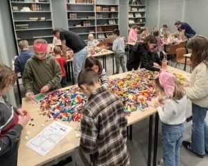 „LEGO“ AVANTURA U OSLU: Učenici Hrvatske dopunske škole u Oslu proveli dan ispunjen kreativnošću, bojama i idejama „LEGO“ AVANTURA U OSLU: Učenici Hrvatske dopunske škole u Oslu proveli dan ispunjen kreativnošću, bojama i idejama