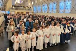 HRVATSKA SVEČANOST U HEILBRONU: Vjernici HKZ Heilbronn, Laufen i Künzelsau proslavili blagdan sv. Nikole Tavelića HRVATSKA SVEČANOST U HEILBRONU: Vjernici HKZ Heilbronn, Laufen i Künzelsau proslavili blagdan sv. Nikole Tavelića