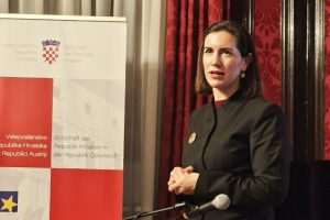 HRVATI BEČA TO NE PAMTE: Veliko zanimanje za predavanje o kralju Tomislavu i hrvatskom kraljevstvu