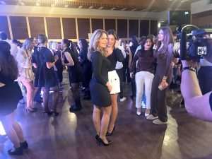 PRVA KUPREŠKA NOĆ U FRANKFURTU: Sanjam Stožer i cvjetna polja Kupresa… u pjesmi i srcima iseljenih Kuprešaka PRVA KUPREŠKA NOĆ U FRANKFURTU: Sanjam Stožer i cvjetna polja Kupresa… u pjesmi i srcima iseljenih Kuprešaka