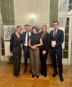 "BEHIND THE SKY": Sjećanje na nestale osobe iz Domovinskog rata u Washingtonu "BEHIND THE SKY": Sjećanje na nestale osobe iz Domovinskog rata u Washingtonu