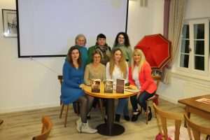 BILO JE I SUZA: Ivka Ilić Kovačević pričama o jednoj obitelji dirnula Hrvate u Mainzu BILO JE I SUZA: Ivka Ilić Kovačević pričama o jednoj obitelji dirnula Hrvate u Mainzu