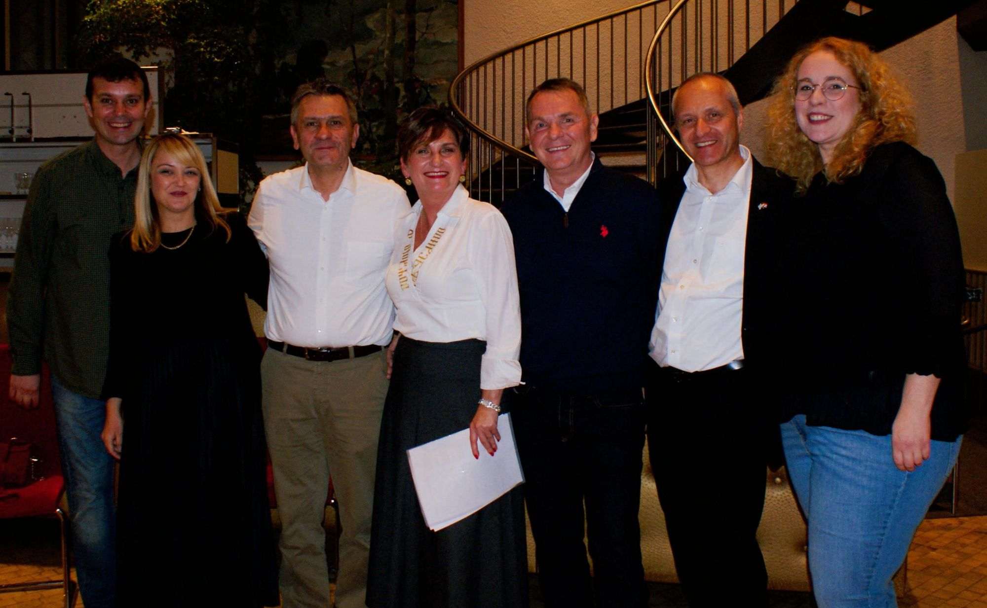 MARTINJE U MUNCHENU: Na proslavi Matice hrvatske München nastupili i članovi KUD “Dika” iz Augsburga MARTINJE U MUNCHENU: Na proslavi Matice hrvatske München nastupili i članovi KUD “Dika” iz Augsburga