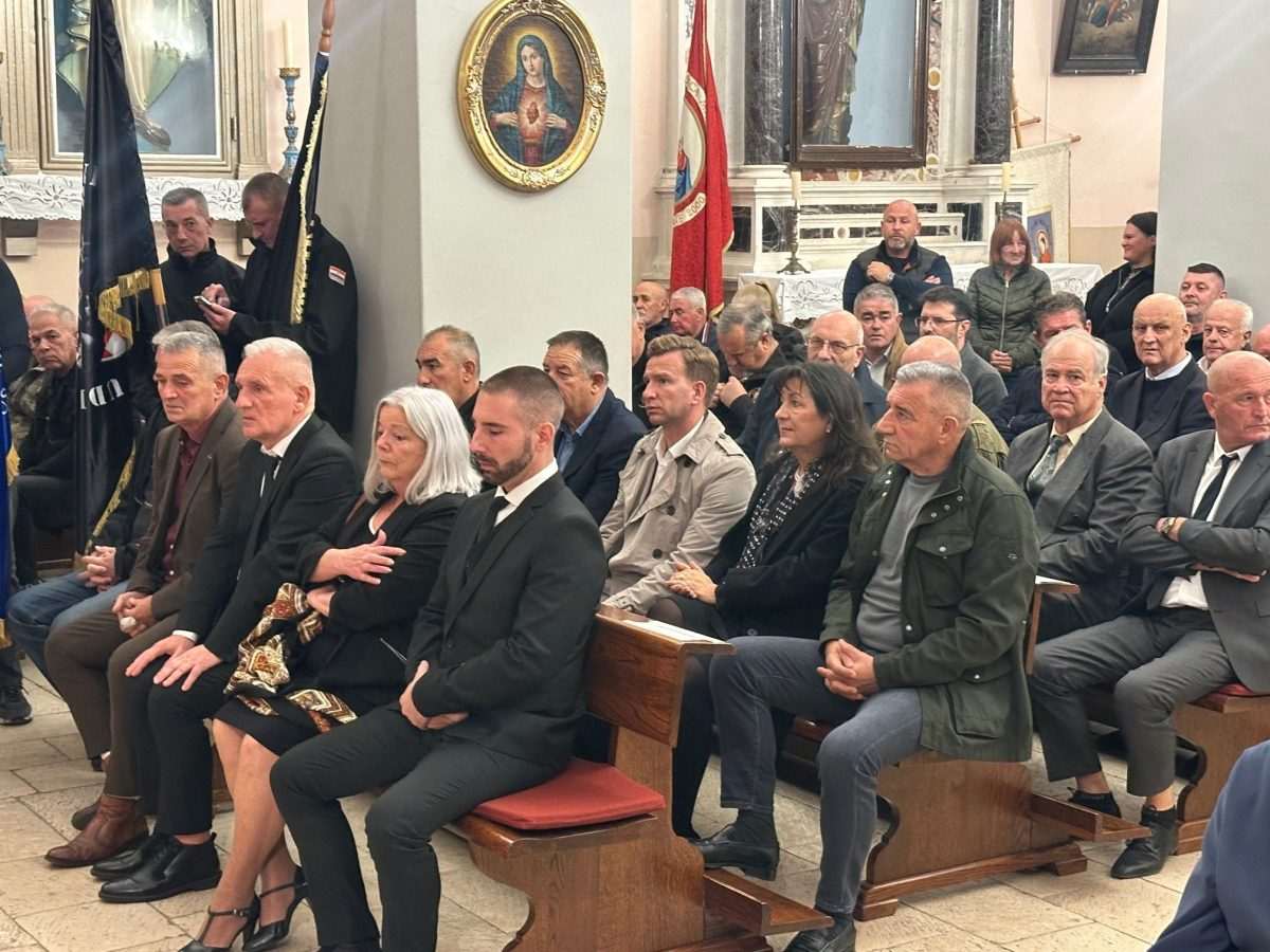 Misa zadušnica za generala Antu Rosu/ Foto: Fenix (SIM)