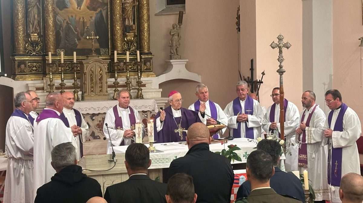 Misa zadušnica za generala Antu Rosu/ Foto: Fenix (SIM)