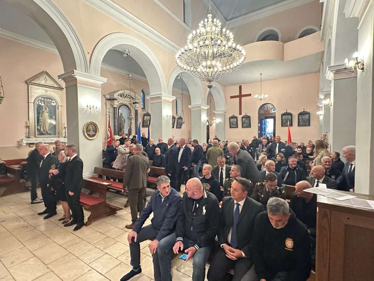 Misa zadušnica za generala Antu Rosu/ Foto: Fenix (SIM)