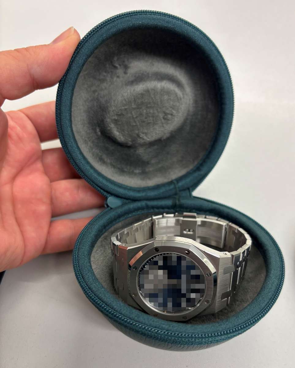 Sat koji je pronašla njemačka carina/ Foto: Njemačka carina