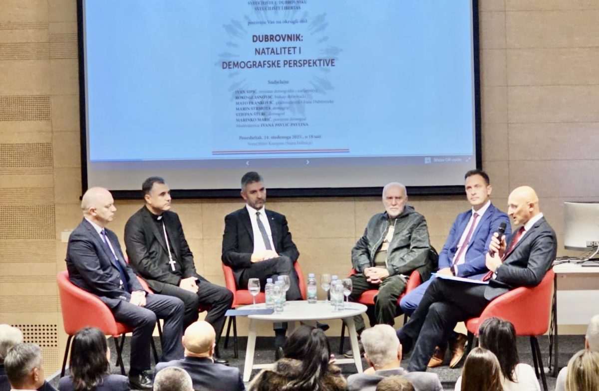 Ministar Šipić u Dubrovniku / Foto: Fenix (HKD Napredak Dbk)