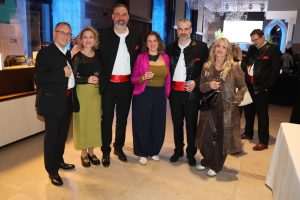 KLAPSKA NOĆ U STUTTGARTU: U starom dvorcu u samom srcu grada pjevale hrvatske klape KLAPSKA NOĆ U STUTTGARTU: U starom dvorcu u samom srcu grada pjevale hrvatske klape