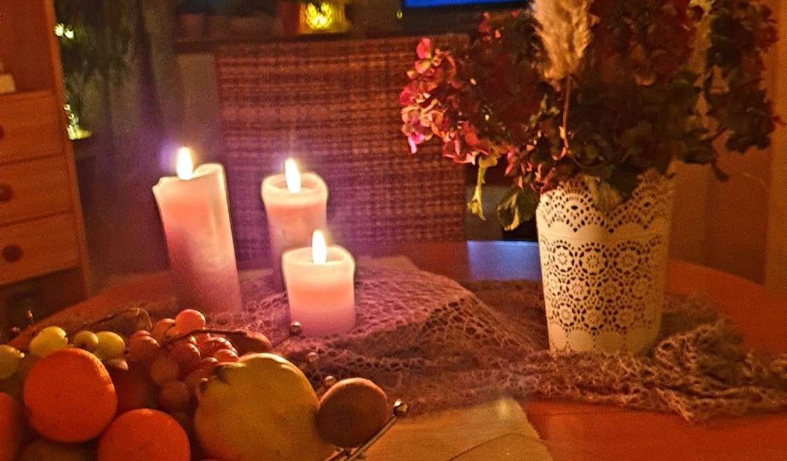 Dekoracija sa svijećama (Ilustracija) / Foto: Fenix (Senka Stark)