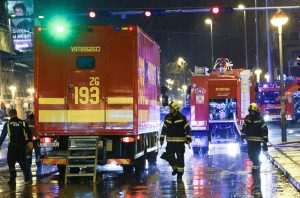 GORI VJESNIKOV NEBODER U ZAGREBU: Požar je zahvatio više katova, Tomašević rekao kako postoje sumnje! Vatrogasci / Foto: Hina