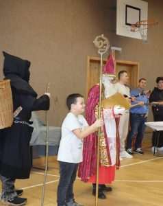 KUD SRCE HRVATSKO ODUŠEVILO BOŽIĆNOM PRIREDBOM S NIKOLOM U LUSTENAUU: Društvo od rujna 2025. naraslo na oko 80 članova KUD SRCE HRVATSKO ODUŠEVILO BOŽIĆNOM PRIREDBOM S NIKOLOM U LUSTENAUU: Društvo od rujna 2025. naraslo na oko 80 članova