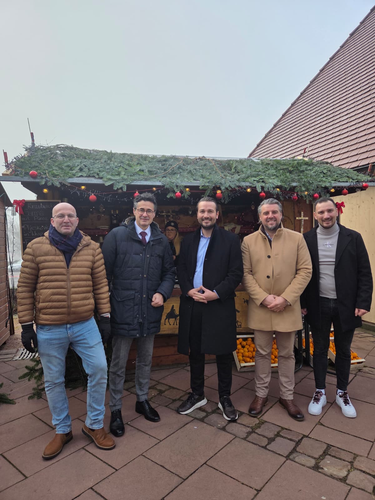 PREKO 1.700 POSJETITELJA: Hrvatske katoličke zajednice uspješno organizirale prvi božićni sajam u Freudenstadtu Hrvatske katoličke zajednice uspješno organizirale prvi božićni sajam u Freudenstadtu / Foto: Fenix (Željko Baković)