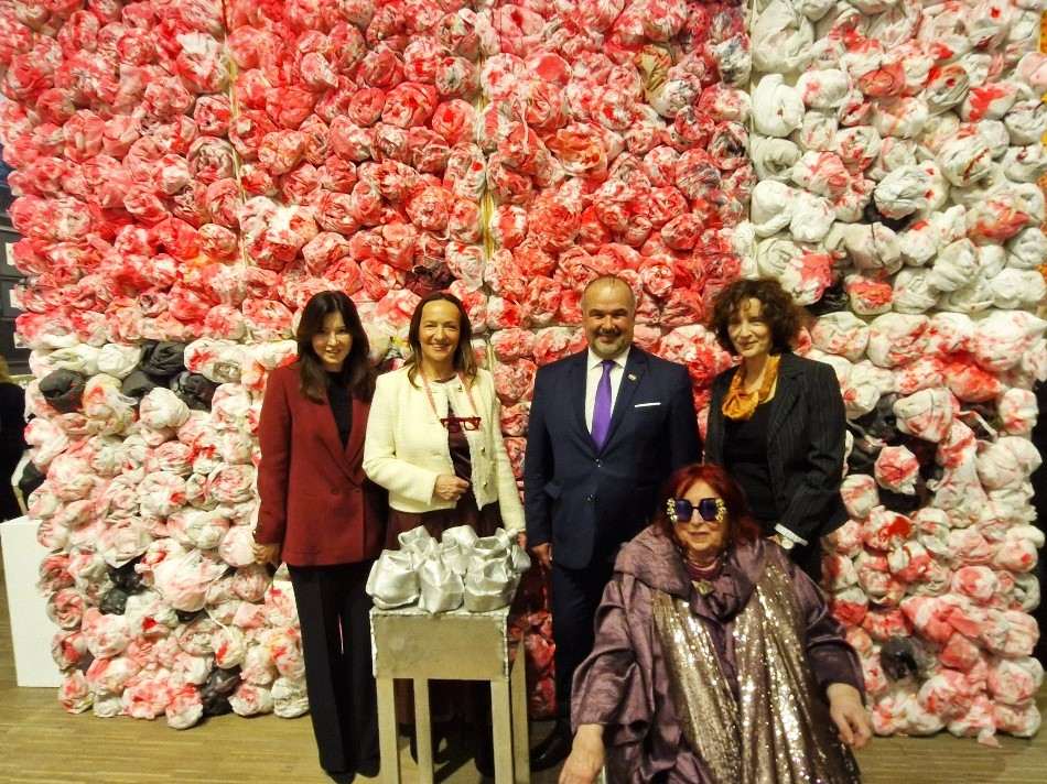 SLAVLJE MEDITERANA, RADOSTI I LJEPOTE: U Künstlerhausu u Beču otvorena Izložba suvremene hrvatske umjetnosti iz zbirke Dagmar Meneghello “Pjena dana”. Bečani impresionirani