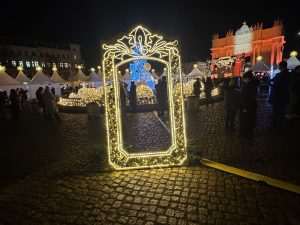 ČAROLIJA IZ VREMENA NJEMAČKOG CARSTVA: Božićni sajam u Potsdamu s običajima njemačke carske dinastije Hohenzollern ČAROLIJA IZ VREMENA NJEMAČKOG CARSTVA: Božićni sajam u Potsdamu s običajima njemačke carske dinastije Hohenzollern