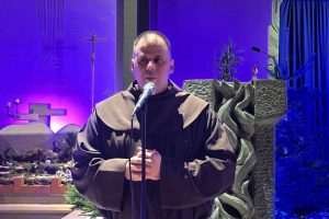 NA POZIV FRA IVANA GRUBIŠIĆA: Božićni koncert u Offenbachu/M sa Stijepom Gleđom Markosom i Maxom Hozićem polučio ogroman uspjeh NA POZIV FRA IVANA GRUBIŠIĆA: Božićni koncert u Offenbachu/M sa Stijepom Gleđom Markosom i Maxom Hozićem polučio ogroman uspjeh