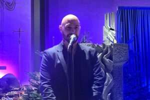 NA POZIV FRA IVANA GRUBIŠIĆA: Božićni koncert u Offenbachu/M sa Stijepom Gleđom Markosom i Maxom Hozićem polučio ogroman uspjeh NA POZIV FRA IVANA GRUBIŠIĆA: Božićni koncert u Offenbachu/M sa Stijepom Gleđom Markosom i Maxom Hozićem polučio ogroman uspjeh